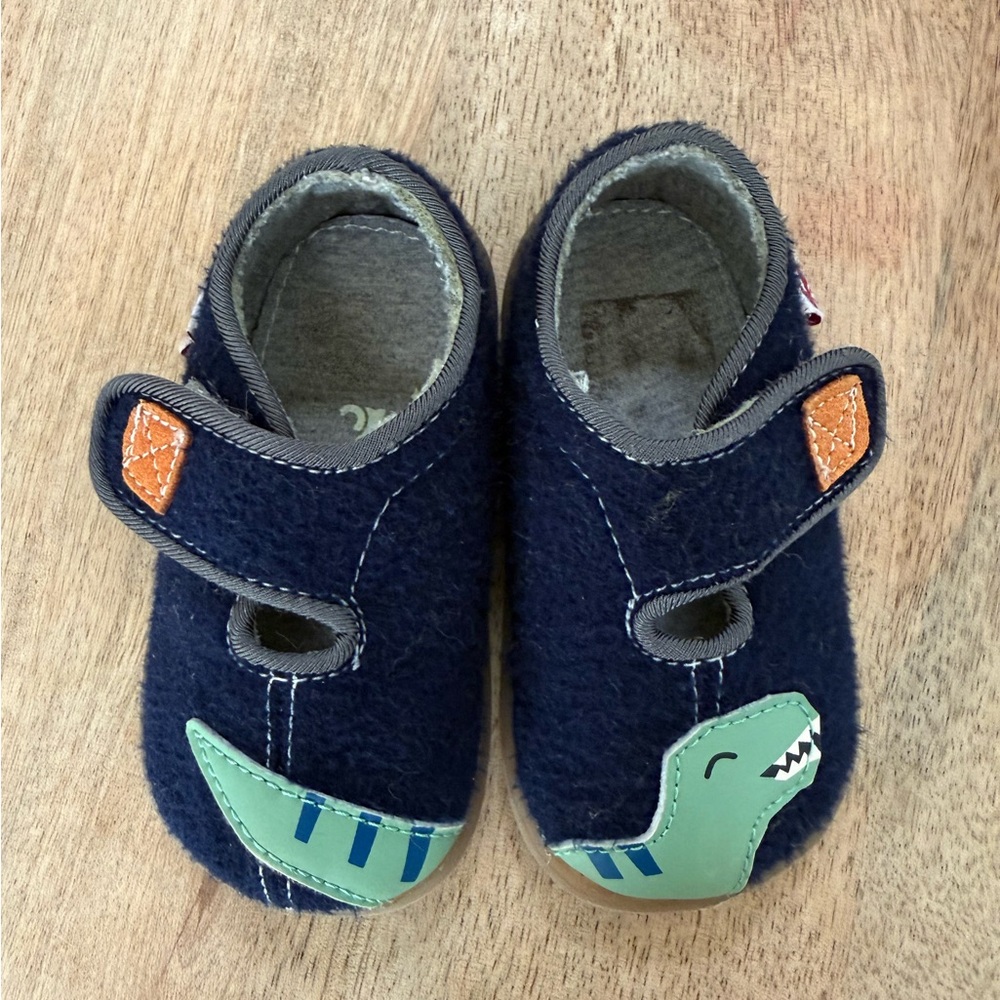 See Kai Run Cruz Navy Dino 🦖